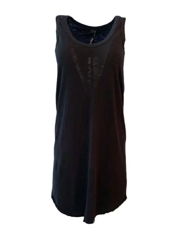 Seamed Tank Top In BlackOutdoor tank