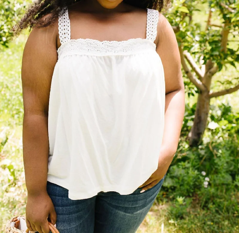 Southern Living Eyelet Trimmed Tank In WhiteBreathable vest